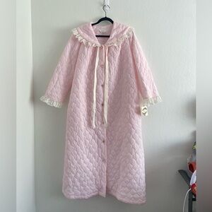 Dead Stock Vintage 70s Cachet Pink Lace Quilted Housecoat Button Up Womens Large